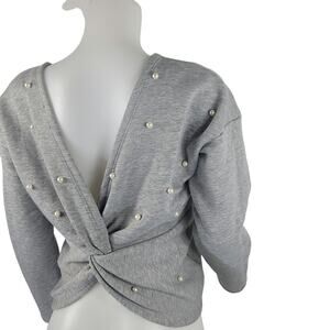 Venus Heather Gray V Front/Back Twist Front Pearl Detail Top M